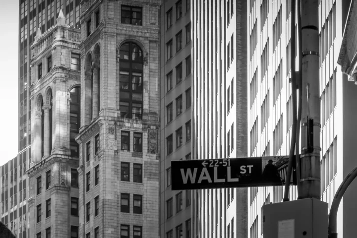 Wall Street Headlines: What Investors Must Know