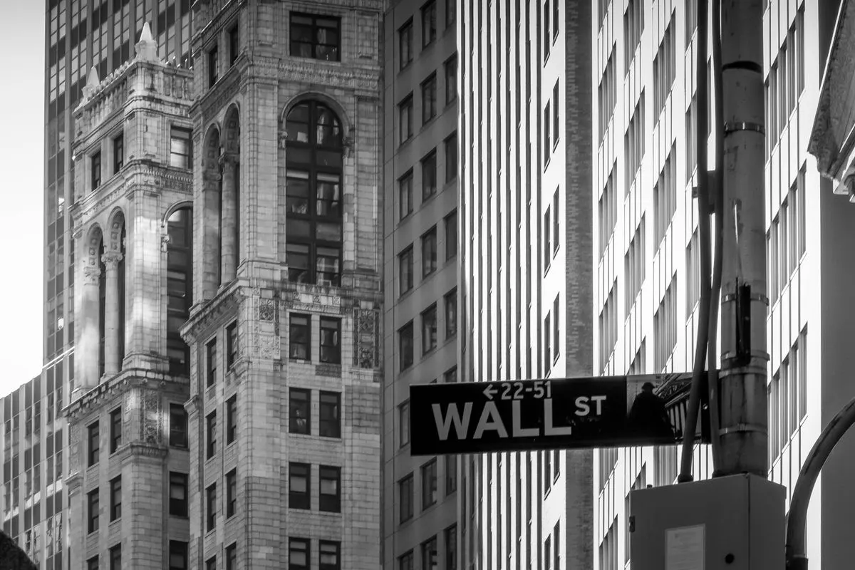 Wall Street Headlines: What Investors Must Know